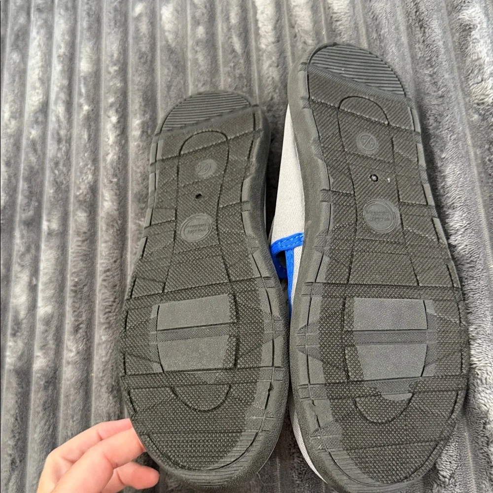 NWT Gray and Blue Water Shoes Swim Shoes
